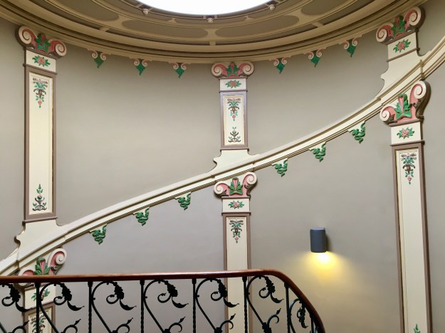 77CB4E24-6A4C-4CEC-83DE-03BE0C95E72C_1_201_a